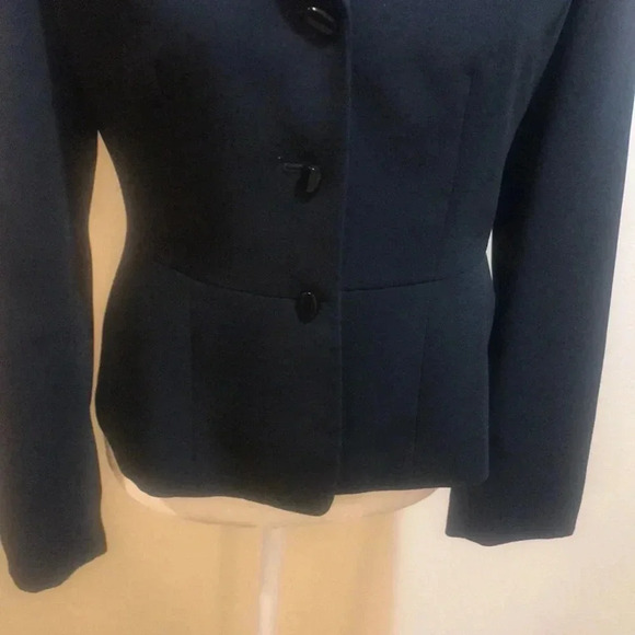 Liz Claiborne Women's 3 Button Black Blazer-Size 4 - Picture 7 of 9